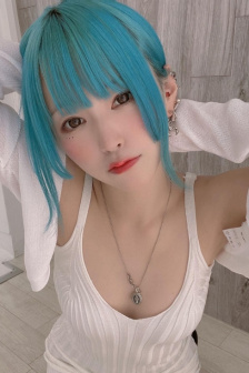 被怪物产了一肚子卵